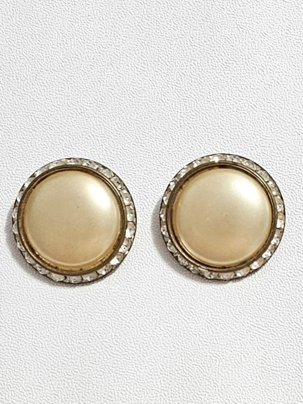 VTG LISNER Clip On Earrings Faux Pearl Rhinestone Halo Silver Tone Mid Century